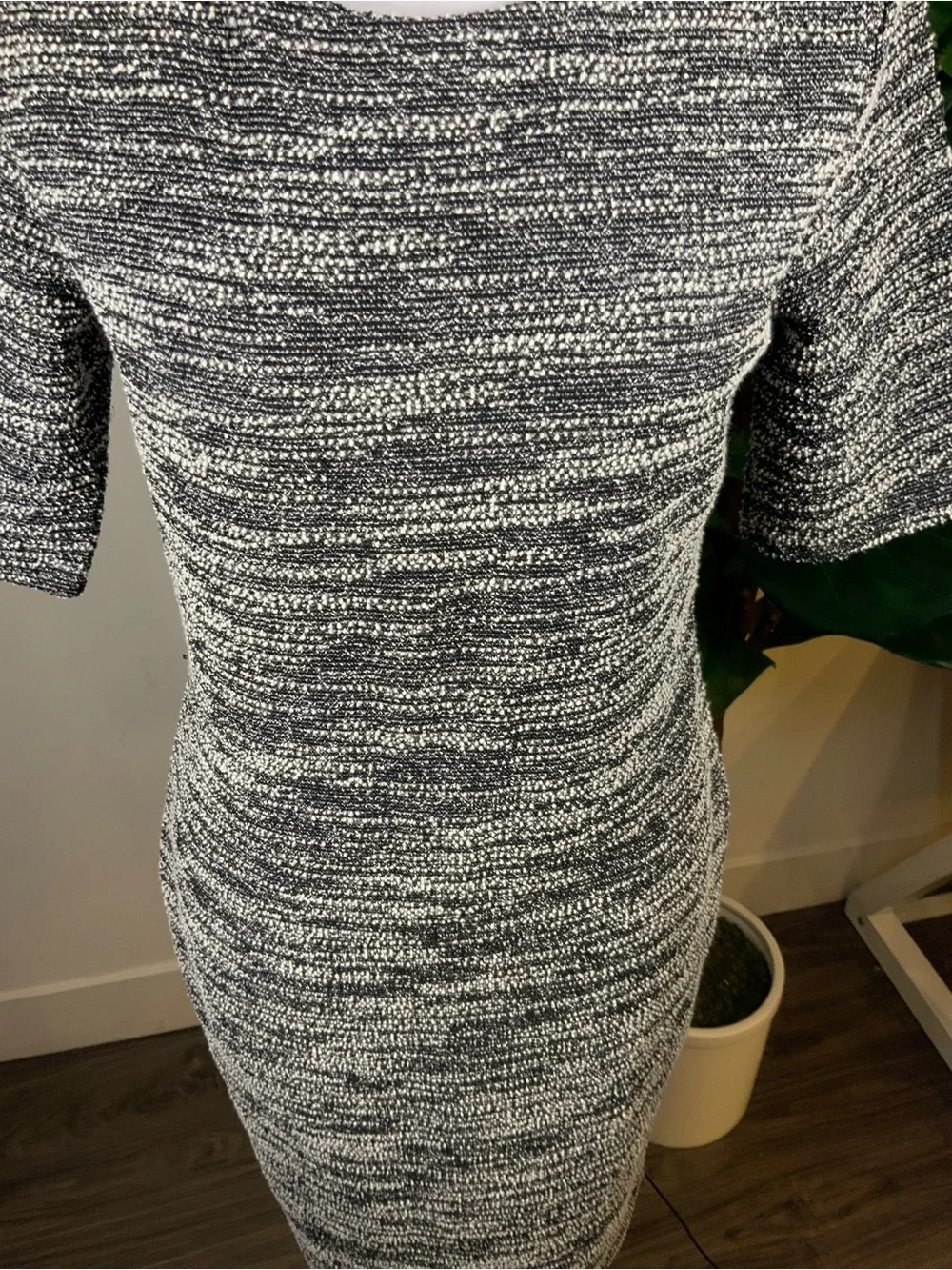 Banana Republic Black & White Knit Short Sleeve Dress